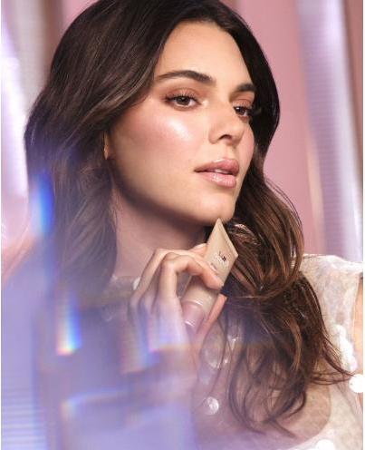 Actual product image L'Oréal Paris Glotion (901 Fair Glow, Highlighter)