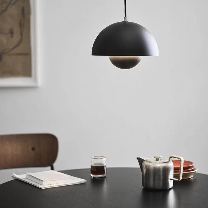 Produktbild &Tradition Flowerpot VP1 Pendelleuchte Matt Schwarz (E27)