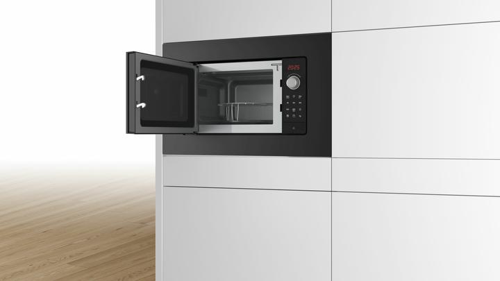 Actual product image Bosch Hausgeräte Series 2 BEL623MB3 Microwave Integrated Combi Microwave (EU plug, 20 l)