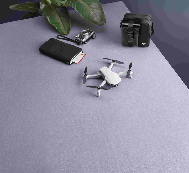 Produktbild DJI Mini 2 Fly More Combo (31 min, 249 g, 12 Mpx)