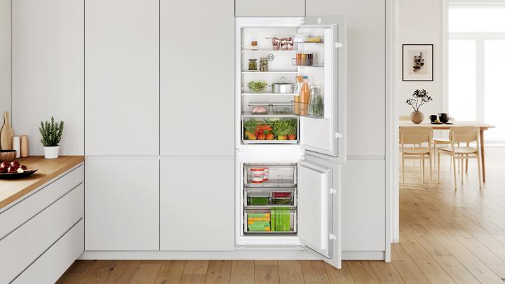 Actual product image Bosch Hausgeräte BOSC built-in fridge-freezer combination (260 l)