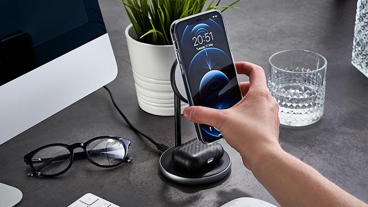 Actual product image Epico Wireless Charger Stand 2in1 10w (18 W)