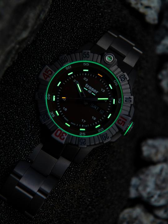 Actual product image Traser H3 110668 Tactical (Sports watch, 46 mm)
