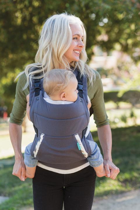 Image du produit Infantino Cuddle Up Porte-bébé ergonomique avec capuche (renard)