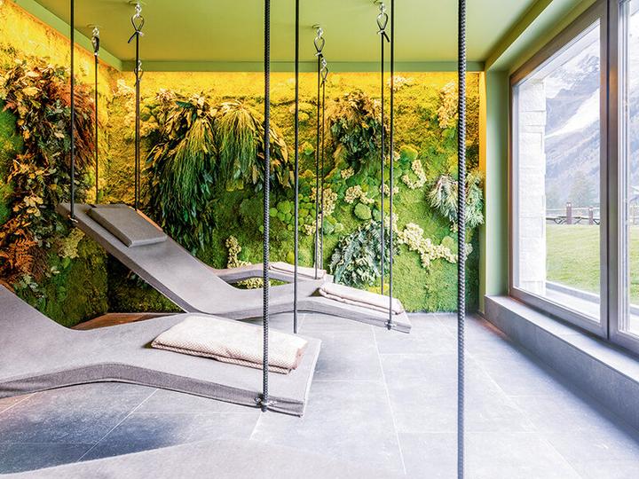 Produktbild Smartbox Genuss und Entspannung in der QC Terme Chamonix: 1 Tagespass, Mittagessen und Spa-Kit für 2 (2 Pers.)