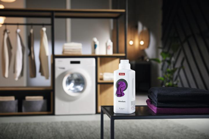 Actual product image Miele UltraDark (60 Washing cycles, Liquid)
