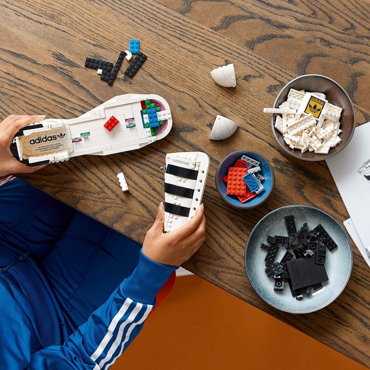 Image du produit LEGO Adidas Originals Superstar (10282, LEGO Icons)