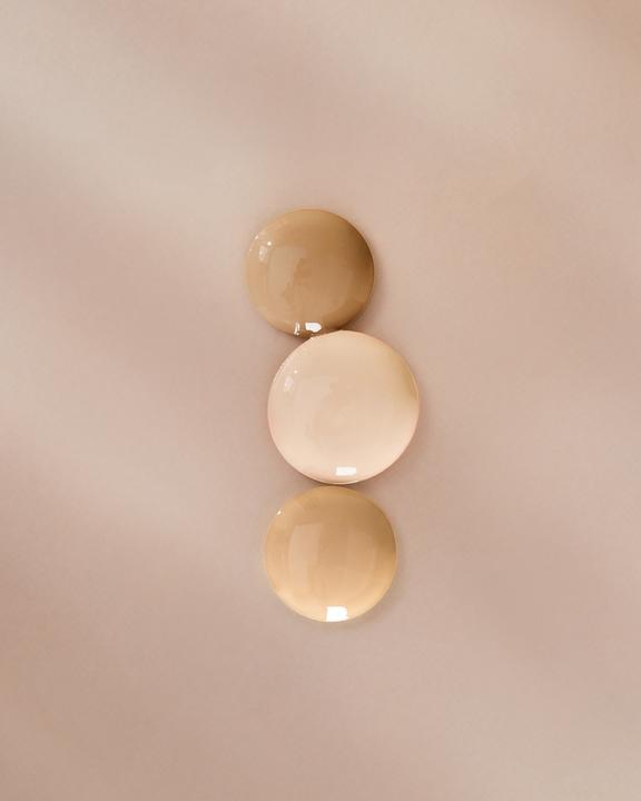 Produktbild NIVEA Hyaluron Cellular Filler 3in1 Serum Foundation dunkel (30ml) (03 Dunkel)