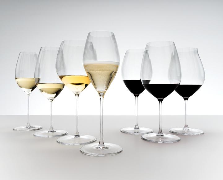 Immagine prodotto Riedel Bicchieri da Chardonnay performanti con panno per lucidare (72.70 cl, 2 Occhiali, Bicchieri da vino bianco)