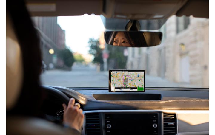 Produktbild Garmin DriveSmart 66 Alexa (6")