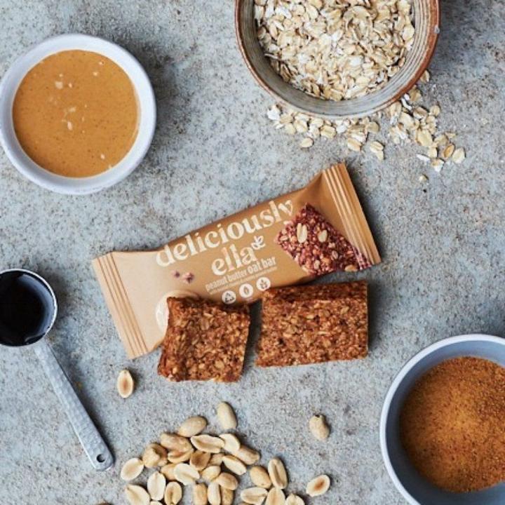 Actual product image Deliciously Ella Oat bar - Peanut Butter (800 g)