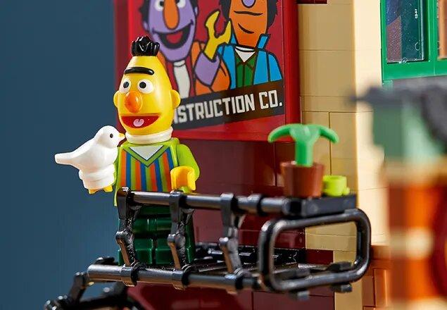 Immagine prodotto LEGO 123 Sesame Street (21324, LEGO Ideas, Set LEGO rari)