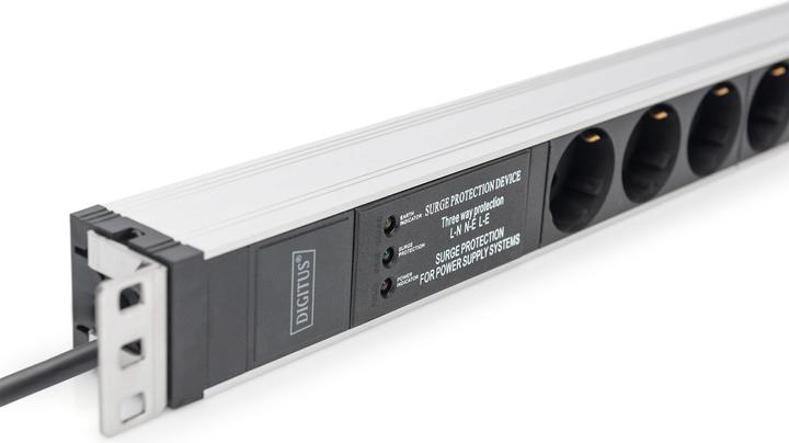Image du produit Digitus Multiprise avec profilé en aluminium, protection contre la surcharge et filtre secteur intégrés, 6 p (6 x, CEE 7/3, 2 m)