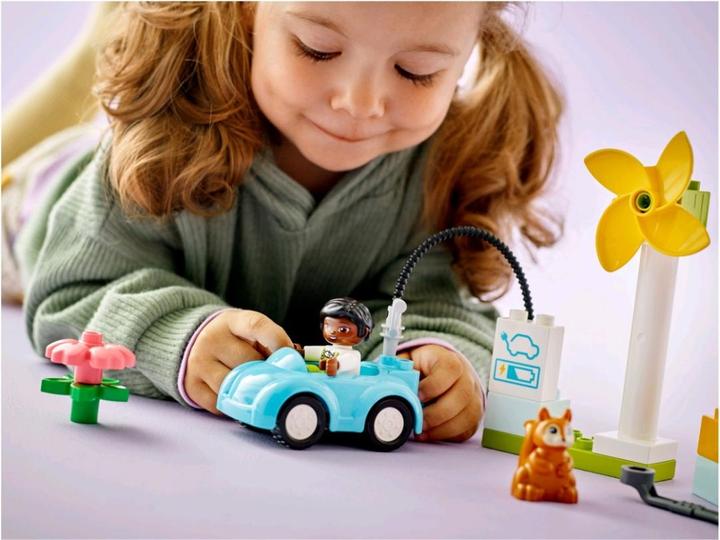 Produktbild LEGO Windrad und Elektroauto (10985)