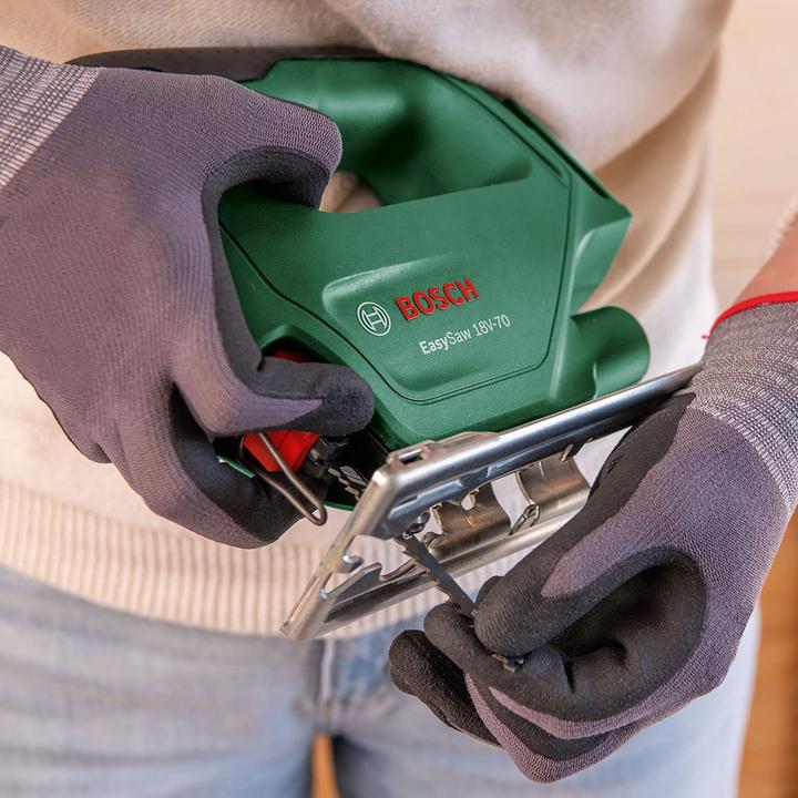 Actual product image Bosch Home & Garden UniversalSaw 18V-100