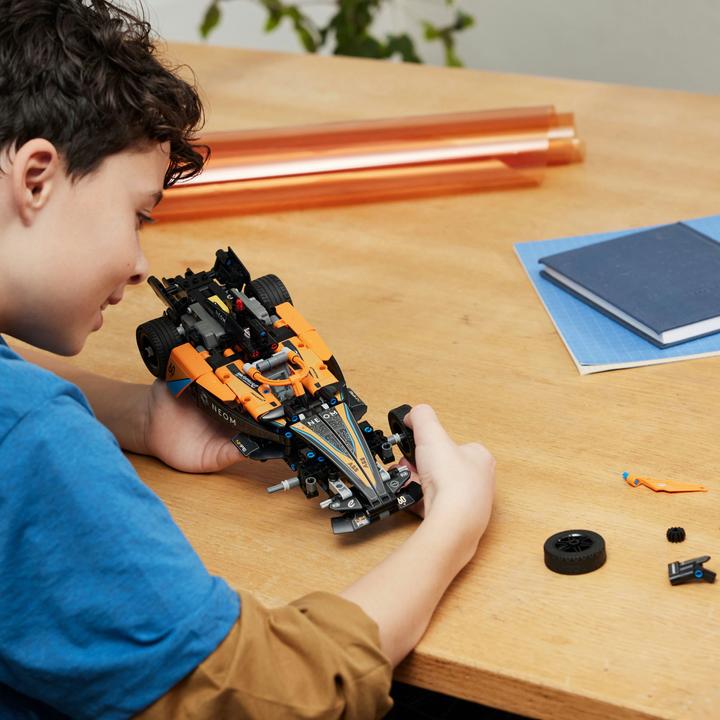 Actual product image LEGO NEOM McLaren Formula E Race Car (42169, LEGO Technic)