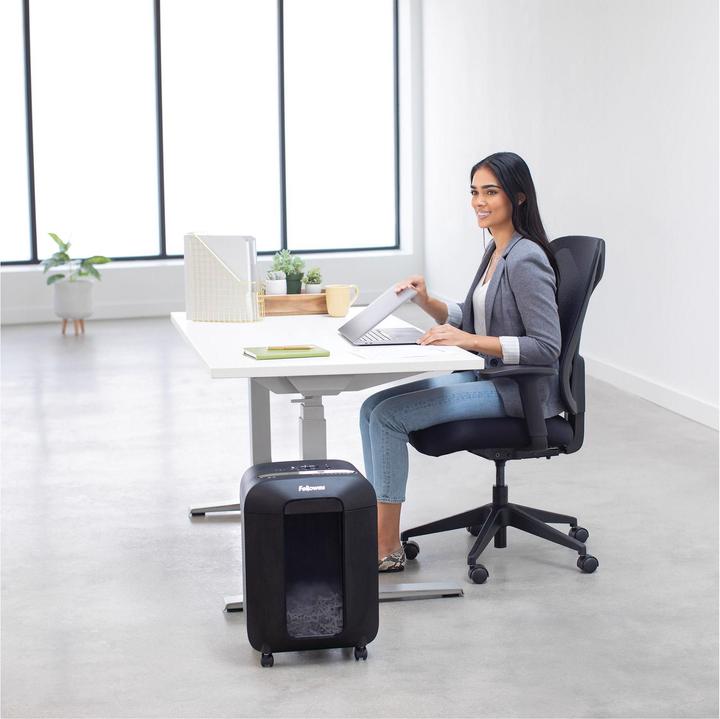 Produktbild Fellowes Aktenvernichter Powershred LX85 P-4, 12 Seiten (Partikelschnitt)
