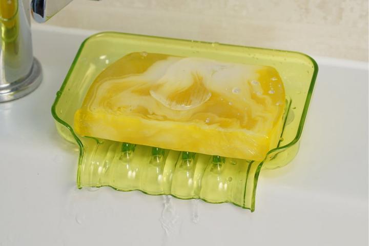 Actual product image Soap dish, plastic, green with 2 suction cups (refill)
