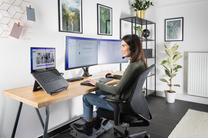 Actual product image Kensington SmartFit Easy Riser laptop stand