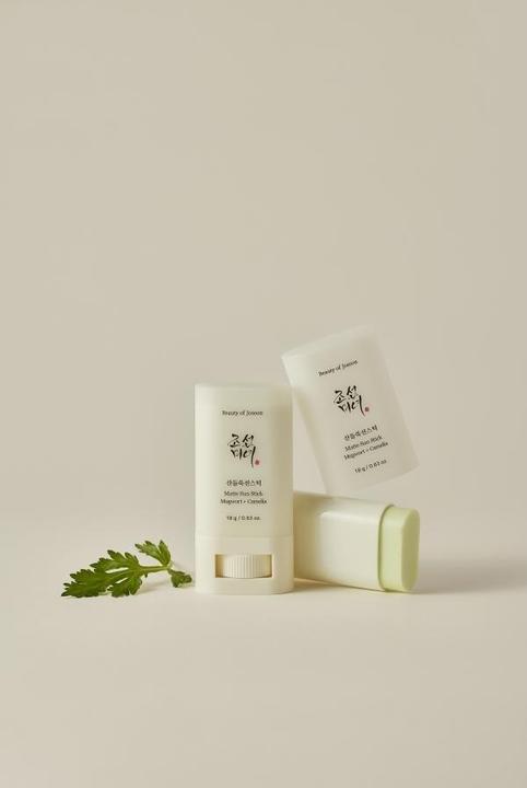 Immagine prodotto Beauty of Joseon Matte sun stick : Mugwort + Camelia (Stick solare, Crema solare viso, SPF 50+, 18 ml, 18 g)