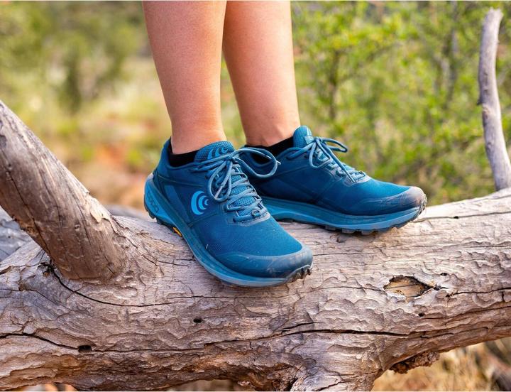 Actual product image Topo Athletic Women's Terraventure 4 (39)