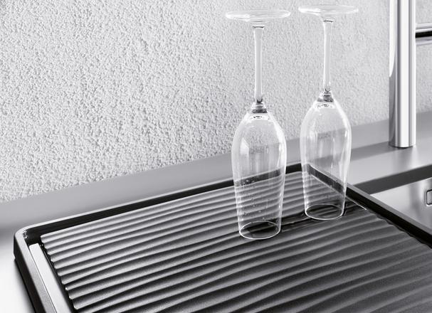 Actual product image Blanco Wave drip