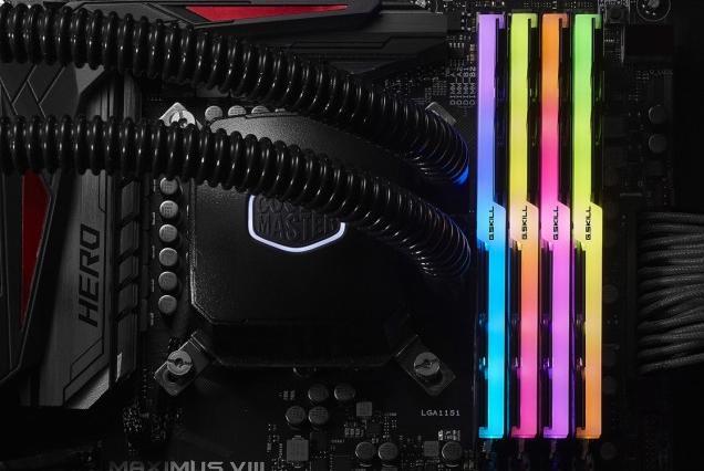 Productafbeelding G.Skill Trident Z RGB (4 x 8GB, 3200 MHz, DDR4 RAM, DIMM 288 pin)