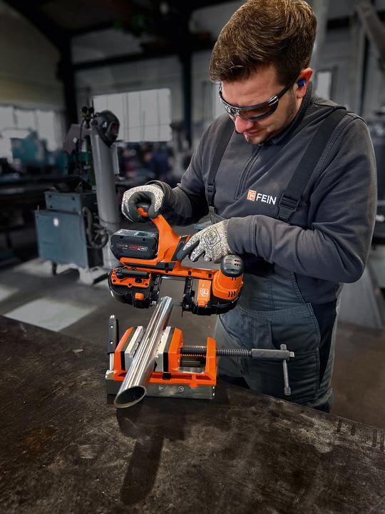Actual product image Fein Cordless band saw ABAS 18-63 AS Cutting depth (max.) 63.5mm