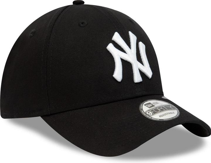 Actual product image New Era 9Forty Strapback Repreve New York Yankees