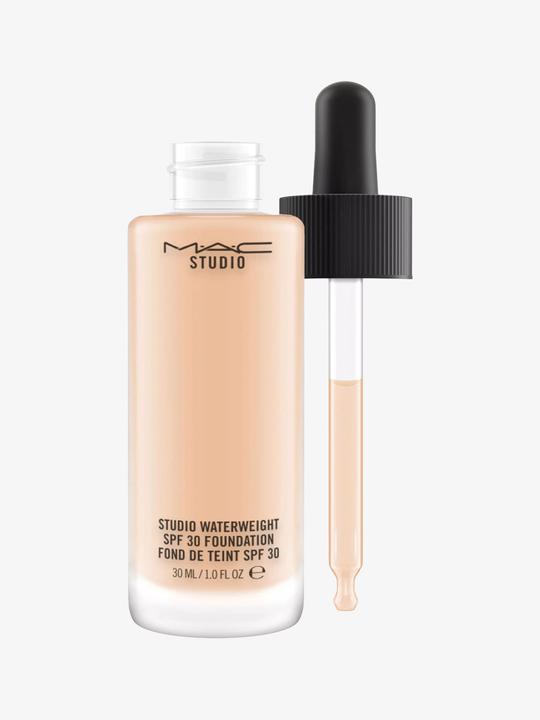 Immagine prodotto MAC Cosmetics Studio Waterweight (No. NW15)