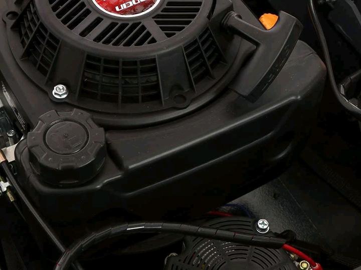 Actual product image Blue Bird FM 2353 (3500 m²)
