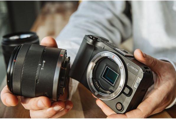 Image du produit Canon RF-S 14-30mm F4-6.3 IS STM PZ (Canon RF, APS-C / DX)