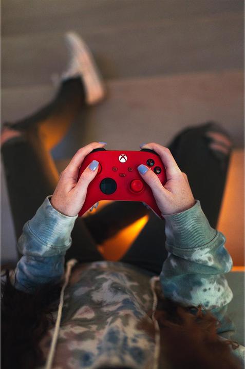 Immagine prodotto Microsoft Xbox Wireless Controller - Pulse Red (Xbox Serie S, Xbox One S, PC, Xbox One X, Xbox Series X)