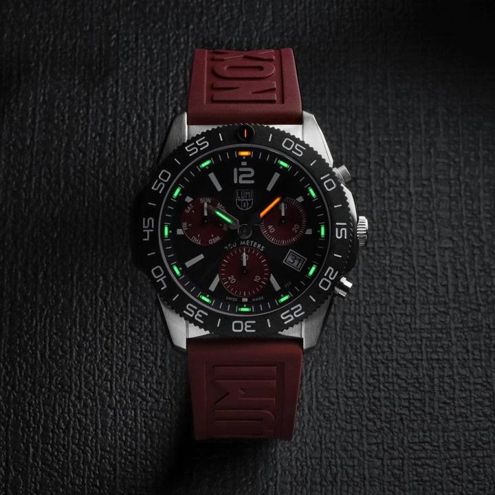 Actual product image Luminox Pacific Diver Chrono 3140 Series (Chronograph, 44 mm)