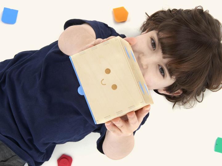 Actual product image Cubetto MINT Coding Robot made of wood from 3 years (Suitable for Montessori) - German version