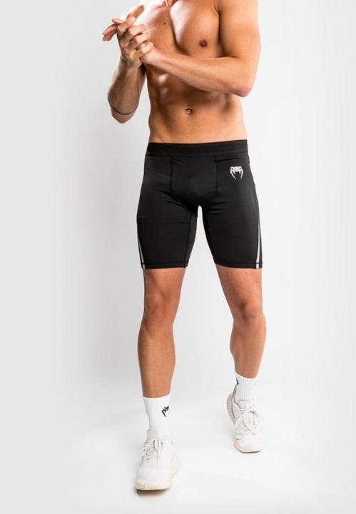 Image du produit Venum Tempest 2.0 Vale Tudo Shorts â€“ Black/Grey - L (L)