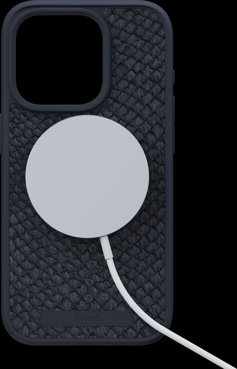Produktbild Njord Hard-Cover Salm.Leather Magsafe Case Black (Apple iPhone 15 Pro)