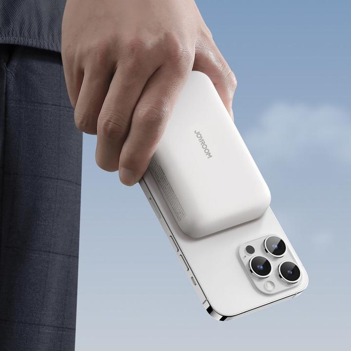 Actual product image Joyroom Mini Magnetic Wireless Powerbank (20W) (10000 mAh, 20 W, 15 Wh)