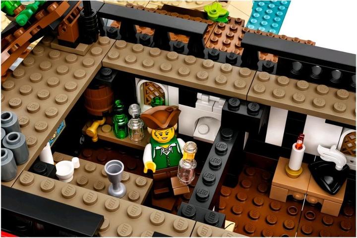 Produktbild LEGO Piraten der Barracuda-Bucht (21322, LEGO Ideas)