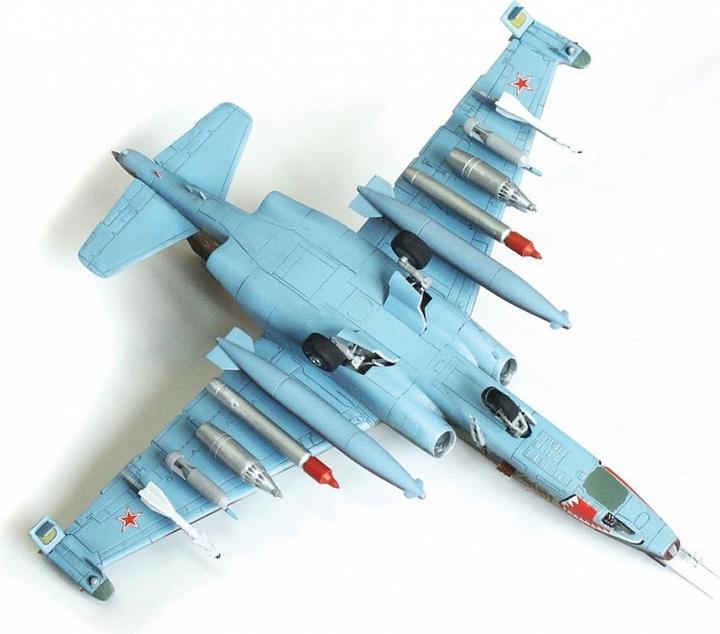 Produktbild Tamiya 1:72 Sukhoi SU-25 Frogfoot