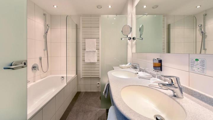 Actual product image 4* indulgence stay for 2