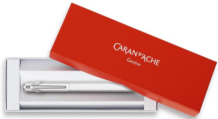 Actual product image Caran d'Ache 849 Classic (White, 1 x)