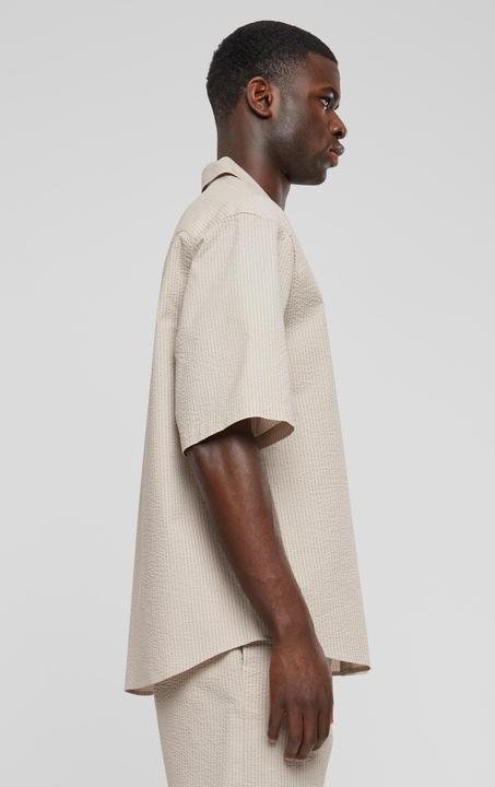 Actual product image Urban Classics Relaxed Seersucker Short Sleeve Shirt - 140935 (XXL)