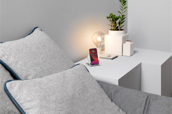 Produktbild Belkin BoostCharge 3-in-1 Wireless Charger + Ständer + Lautsprecher (10 W)