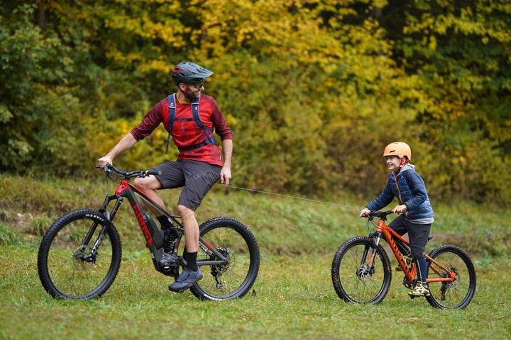 Actual product image Kommit Bicycle towing system