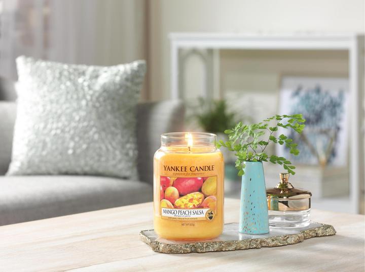 Actual product image Yankee Candle Mango Peach Salsa (623 g)