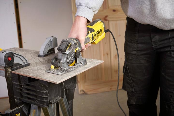 Image du produit Stanley Mini scie circulaire 650