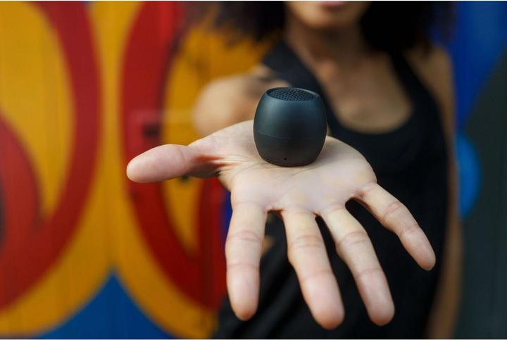 Actual product image Boompods Zero Bluetooth® Speaker Handsfree, Shockproof, Waterproof Black (5 h, Rechargeable battery operated)