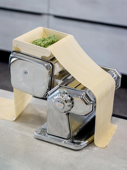 Actual product image Imperia pasta machine