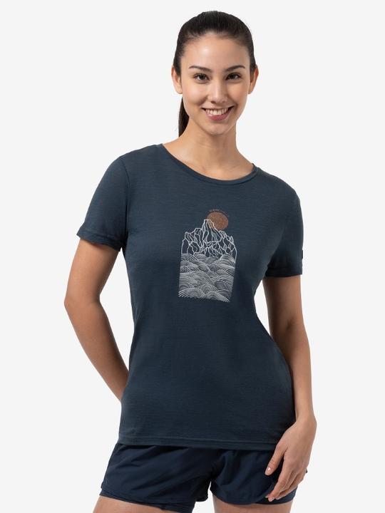 Actual product image Super Natural Women's Preikestolen Cliffs Tee (M)